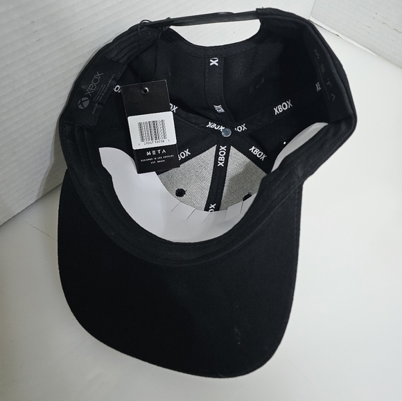 Nwt Official Xbox Series X Limited edition snapback Hat. - Picture 3 of 3